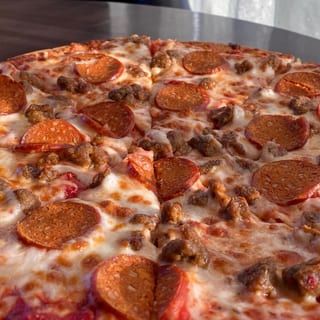 Italian Sausage and Pepperoni (9 inch)